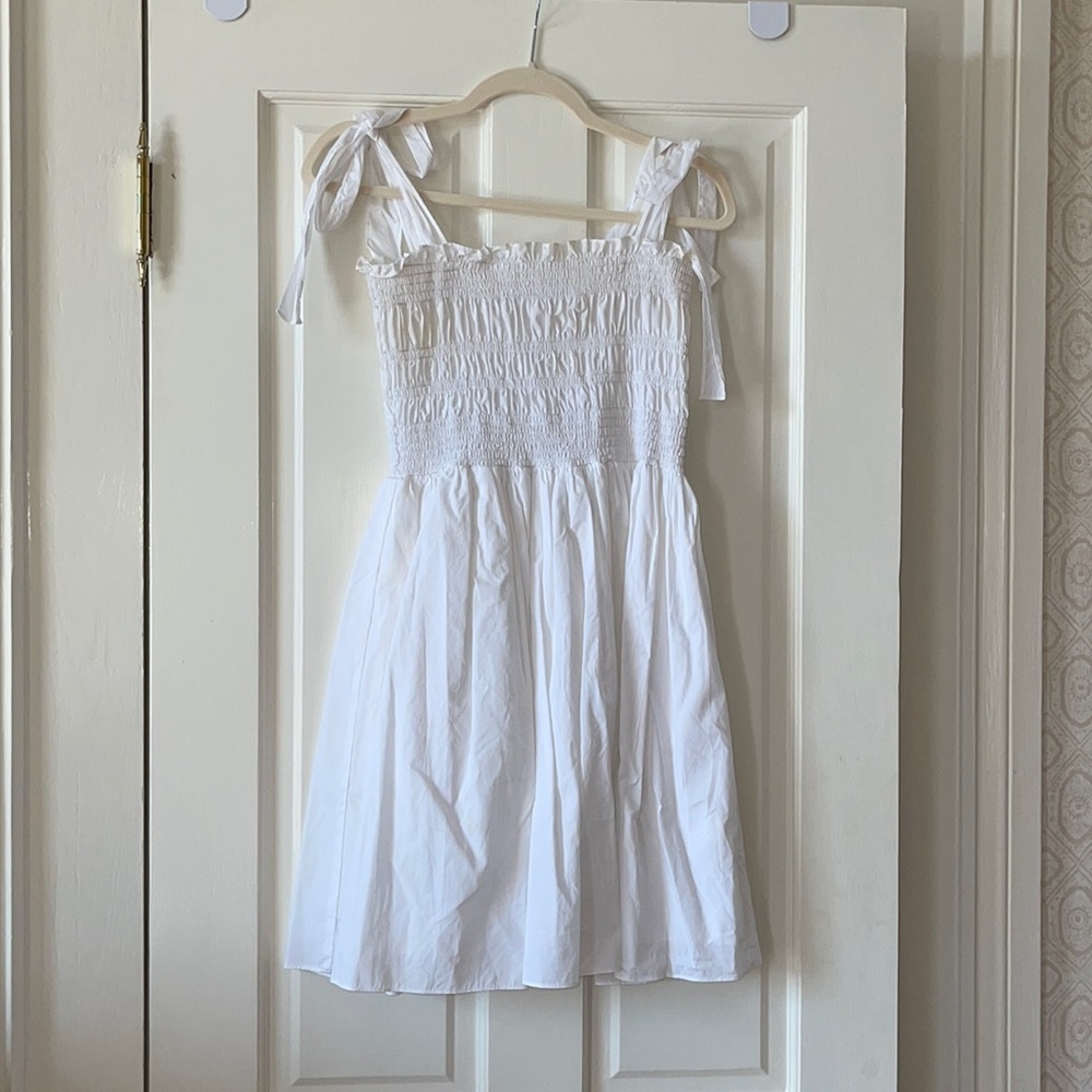 AMANDA UPRICHARD WHITE DRESS